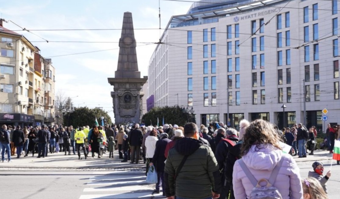 България се прекланя пред своя герой Апостола на свободата